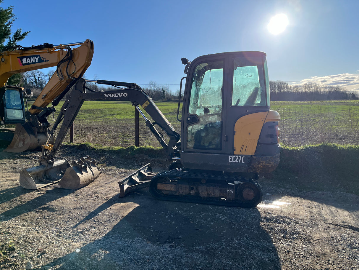 MINI PELLE VOLVO EC27C