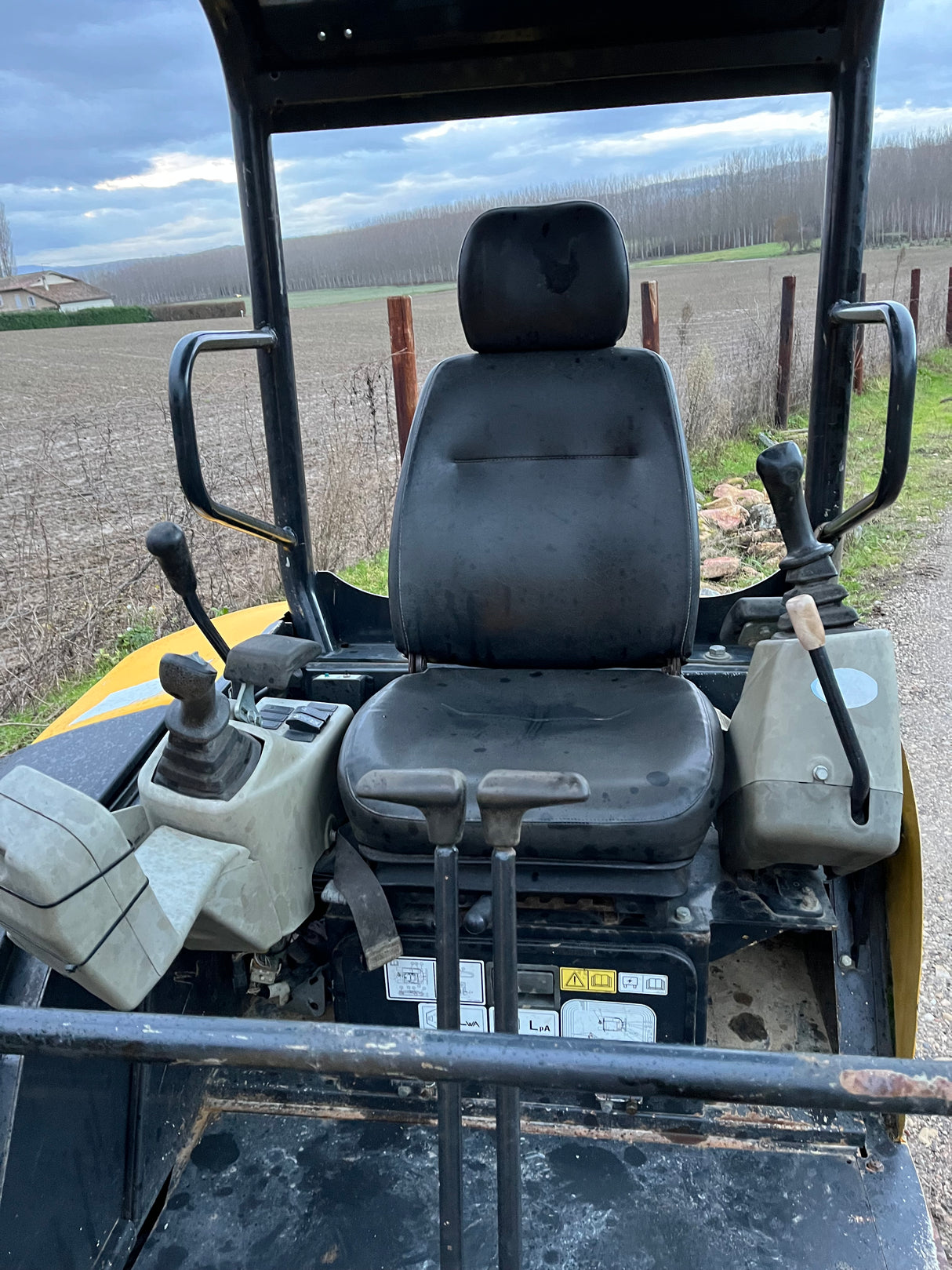 MINI PELLE YANMAR SV26