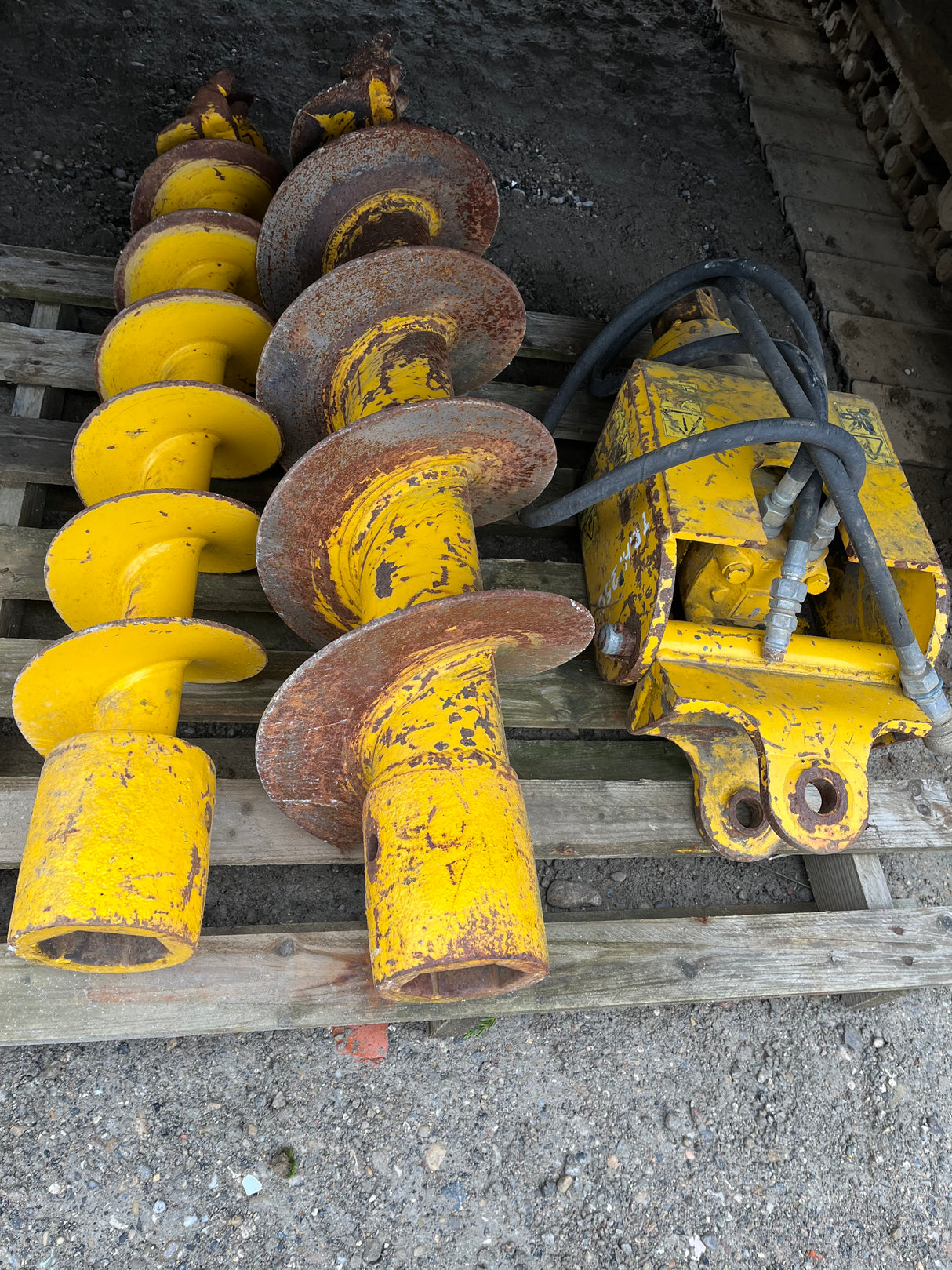 Tariere hydraulique Rabaud