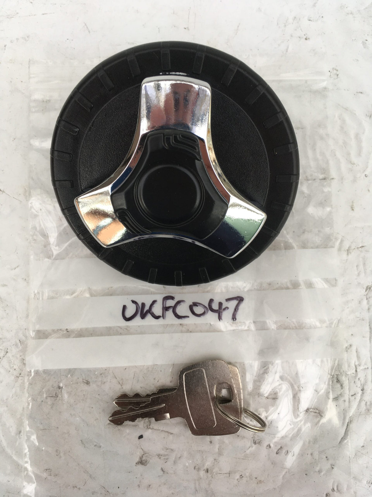 Case de capuchon de carburant CX28