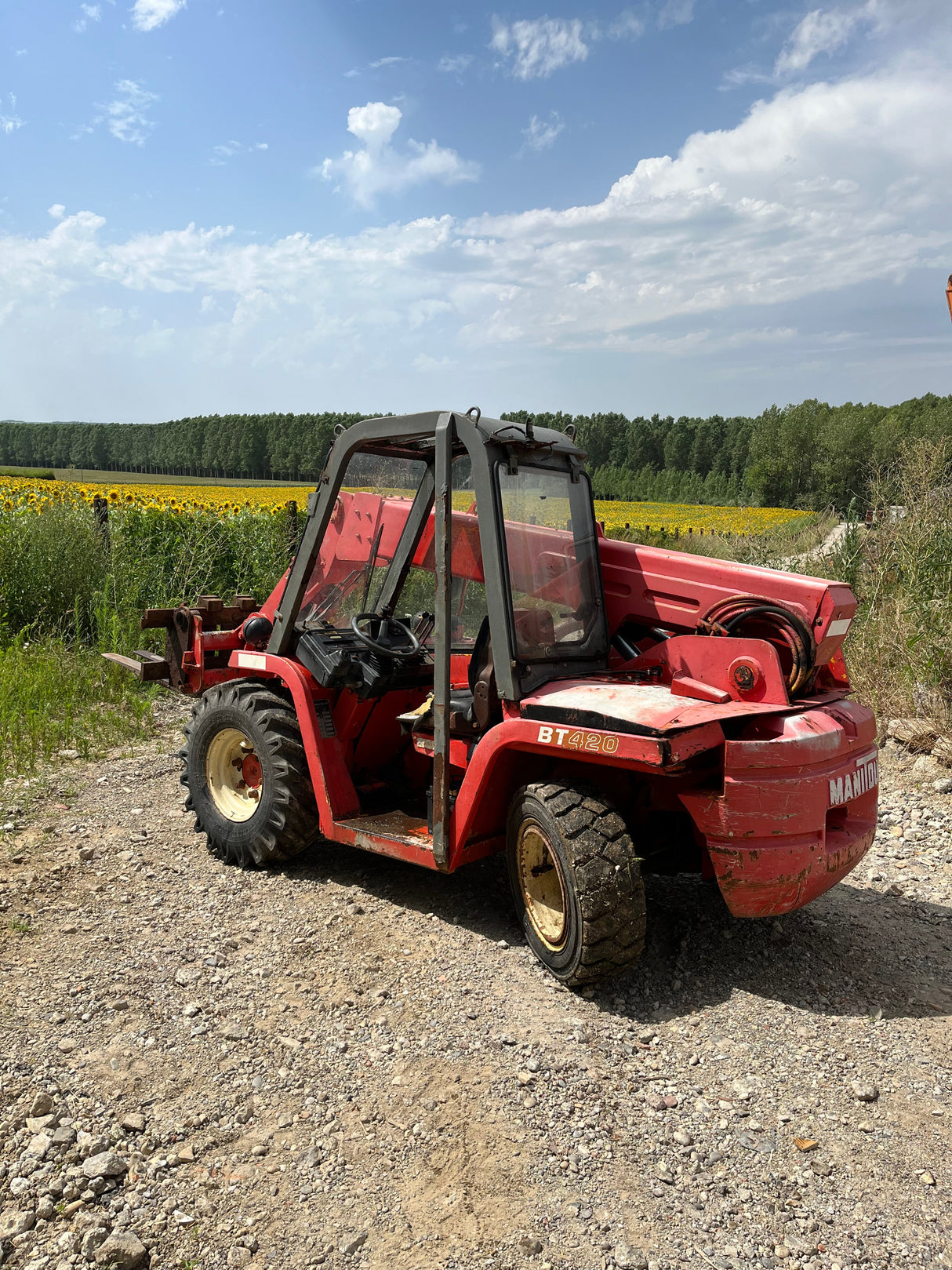 CHARIOT ELEVATEUR TELESCOPIQUE BT420