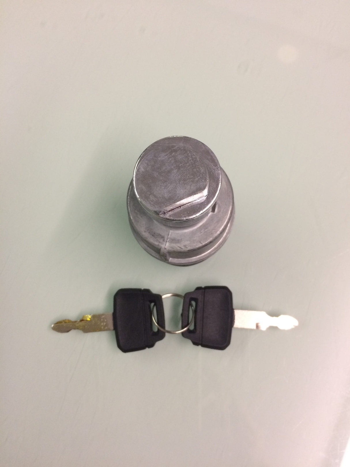 Interrupteur d'allumage New Holland Kobelco E70 E385