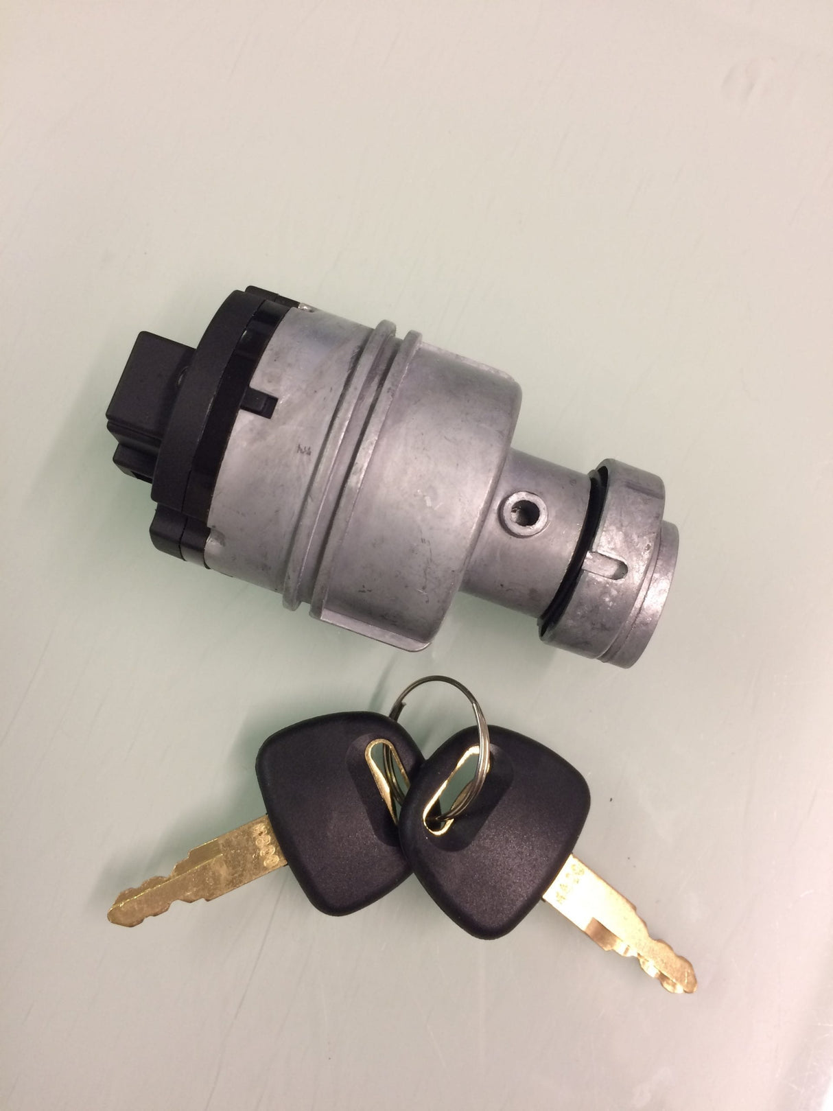 Interrupteur d'allumage pour ajuster ZX80