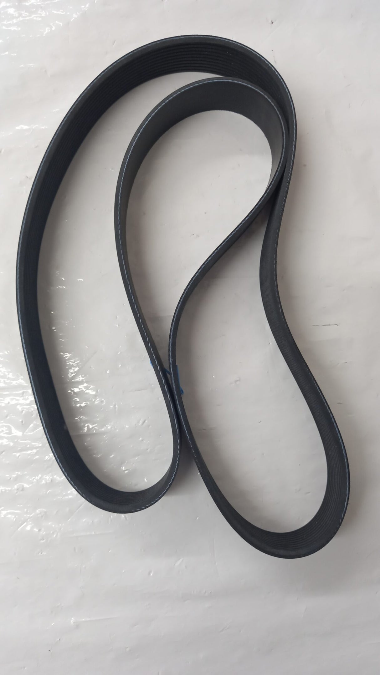 Ceinture de ventilateur nervuré pour convenir à Volvo EC140B