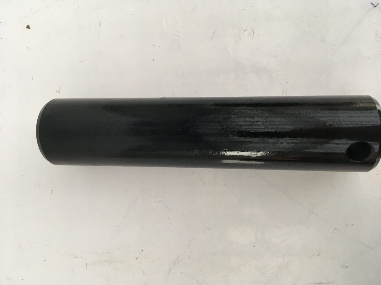 JCB PIVOT PIN 811/90125