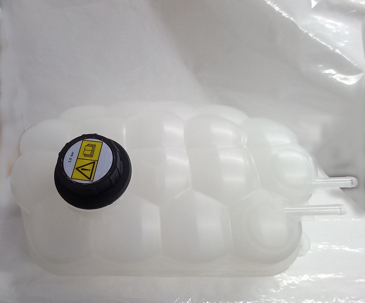 Le réservoir d'en-culasse s'adapte à l'AUSA M250