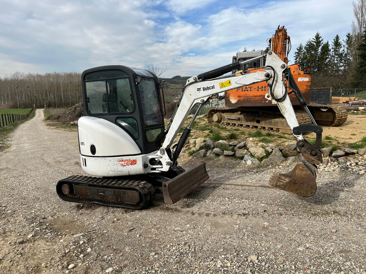 MINI PELLE BOBCAT 425