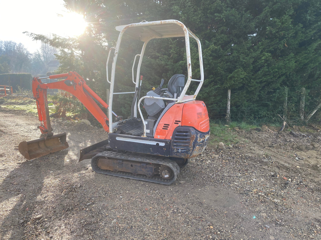 MINI PELLE KUBOTA KX36-3