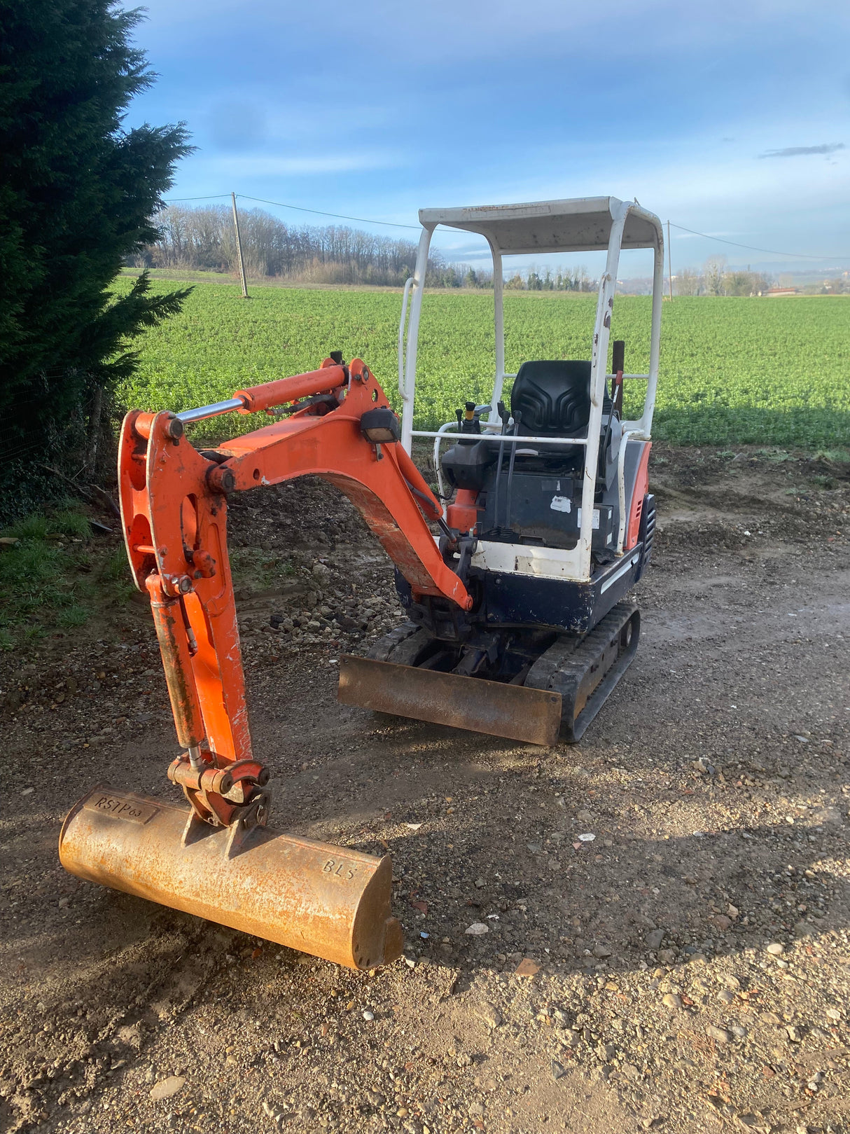 MINI PELLE KUBOTA KX36-3