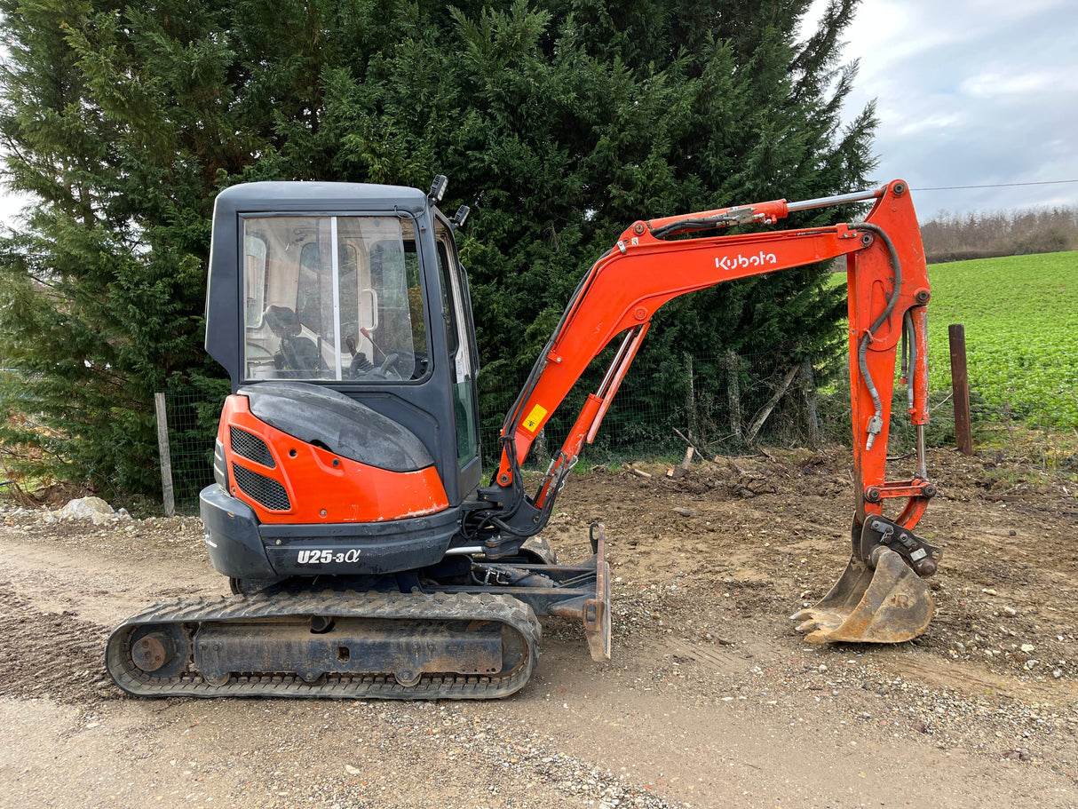 MINI PELLE KUBOTA U25