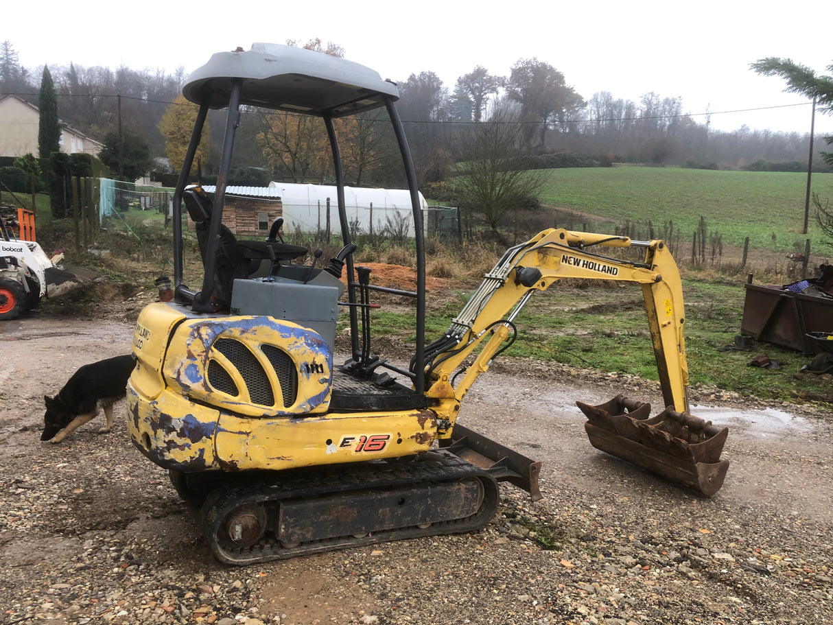 MINI PELLE NEW HOLLAND E18SR