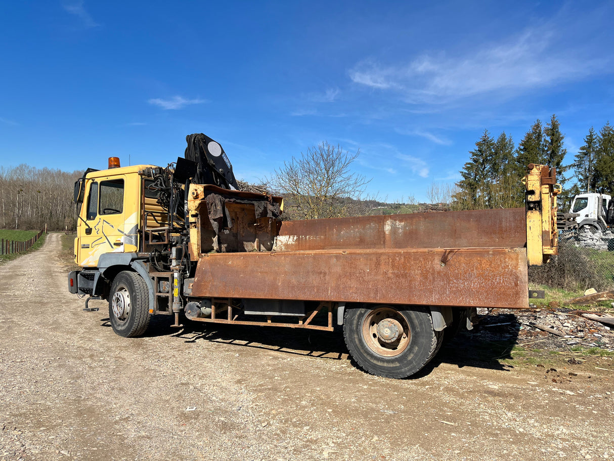 POIDS LOURD MAN TRI BENNE GRUE