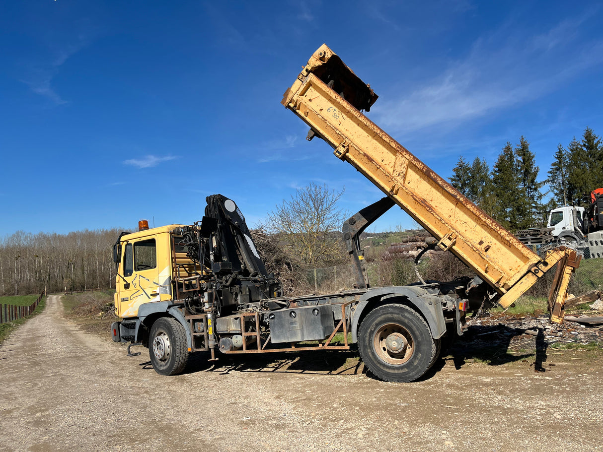 POIDS LOURD MAN TRI BENNE GRUE