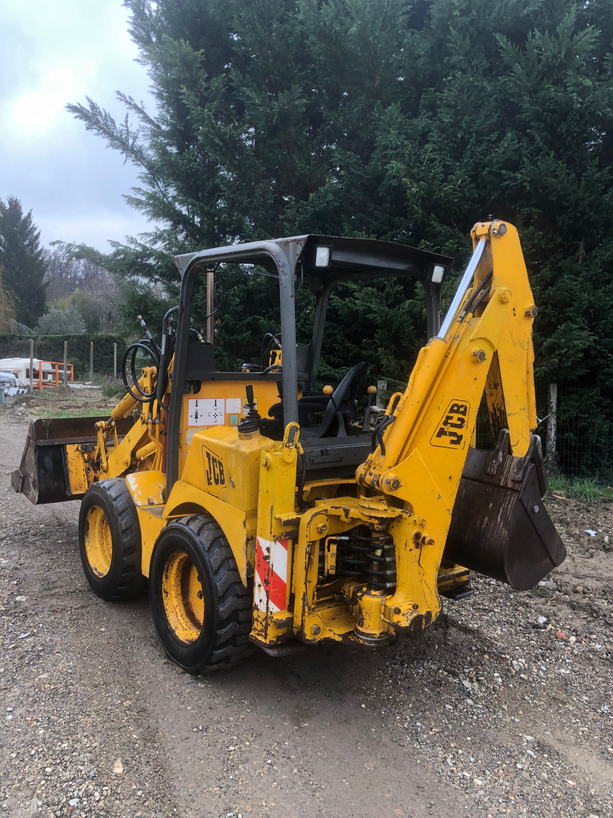 TRACTOPELLE JCB 2CX