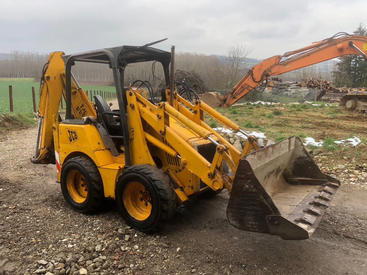 TRACTOPELLE JCB 2CX