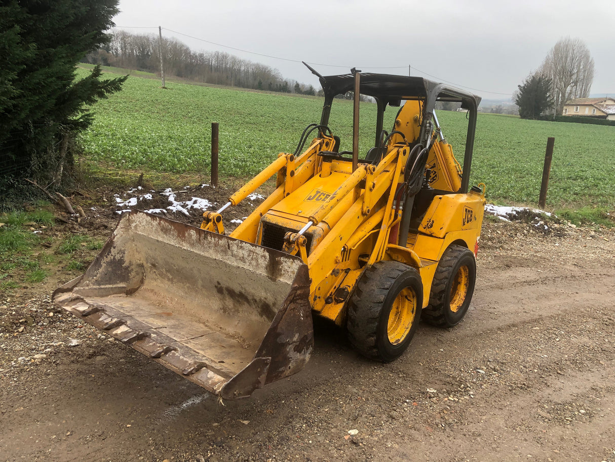 TRACTOPELLE JCB 2CX