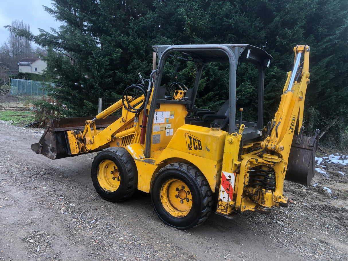 TRACTOPELLE JCB 2CX