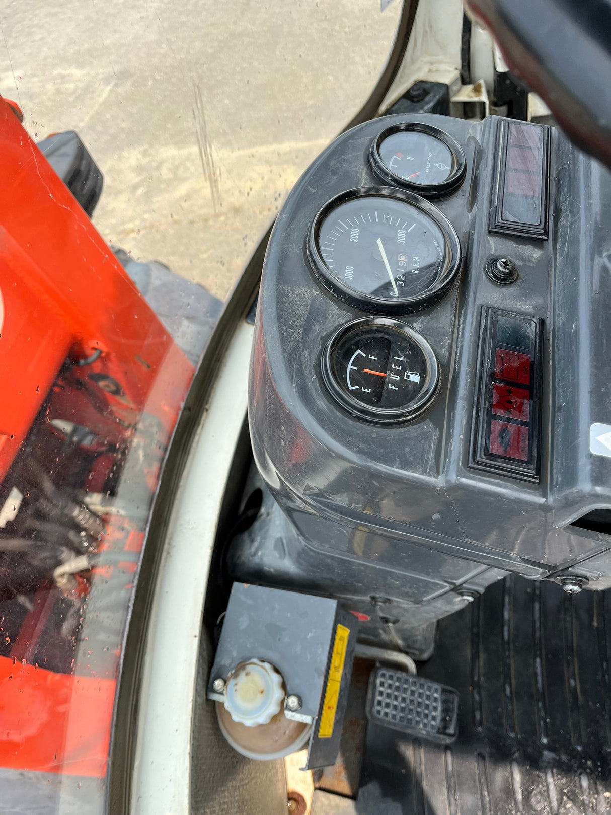 CHARGEUR KUBOTA R520N