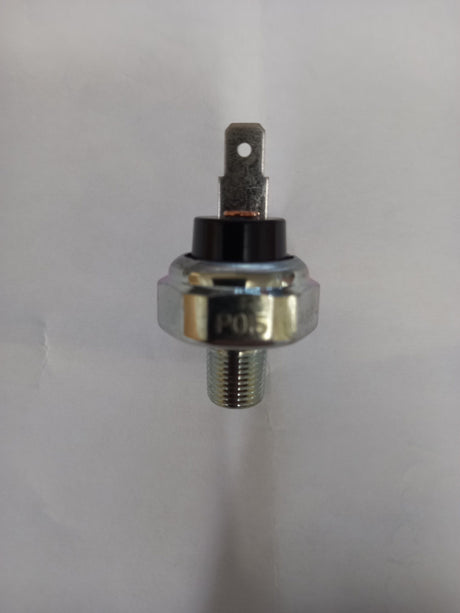 L'interrupteur de pression d'huile moteur s'adapte au KX161-2