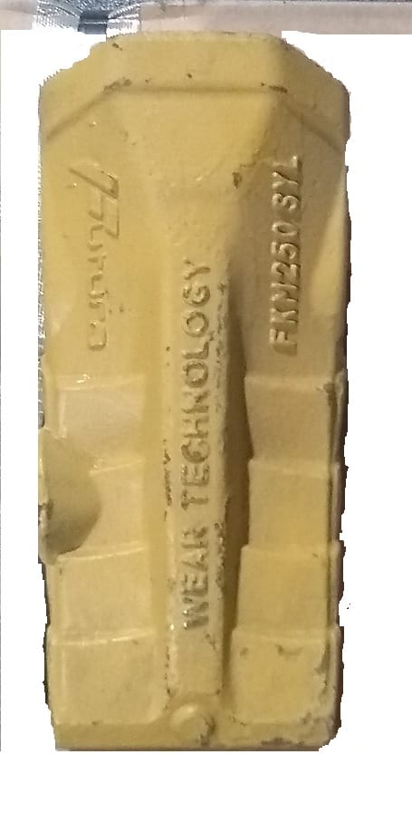 Dent de godet Komatsu Style K25SYL